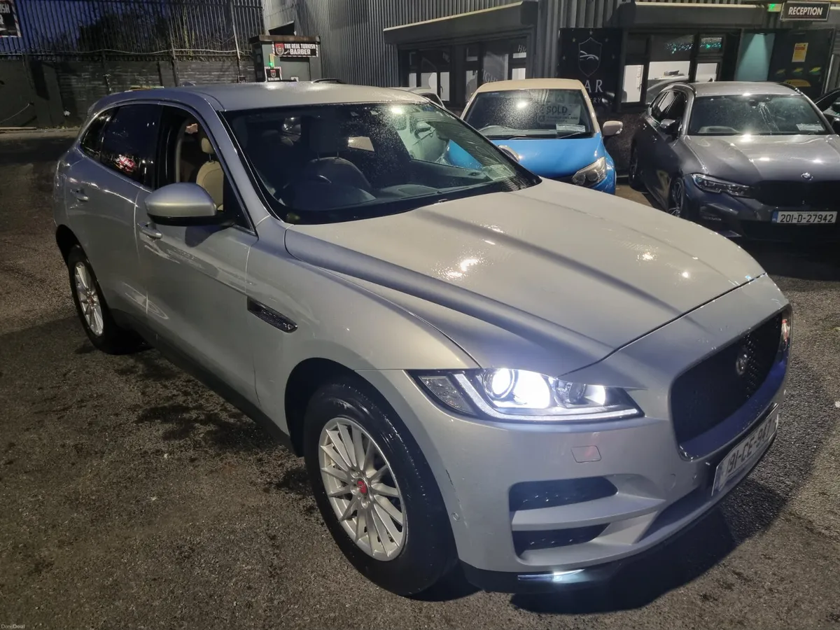 Jaguar F-Pace 2019 *1 YEAR WARRANTY * - Image 2