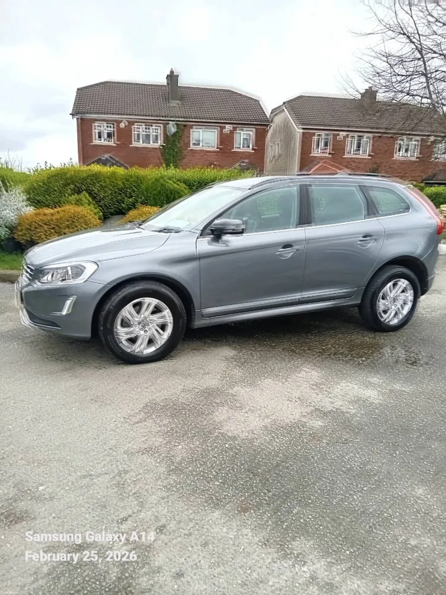 VOLVO XC60 2.O LITRE DIESEL - Image 4