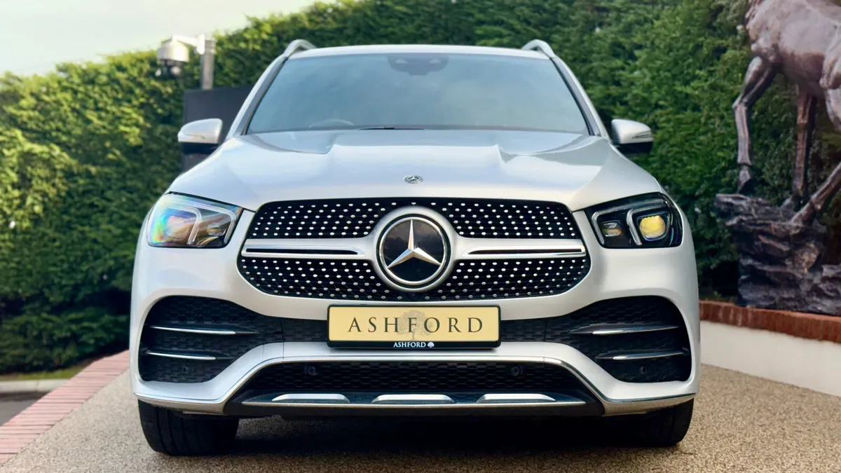 Mercedes-Benz GLE 300D AMG EXTERIOR 4 MATIC - Image 2
