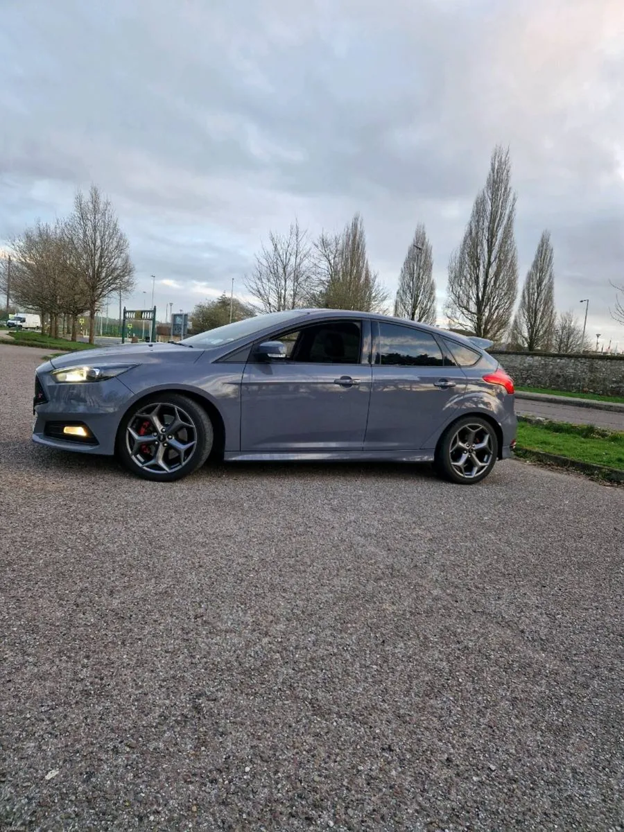 Focus ST (automatic) - Image 2
