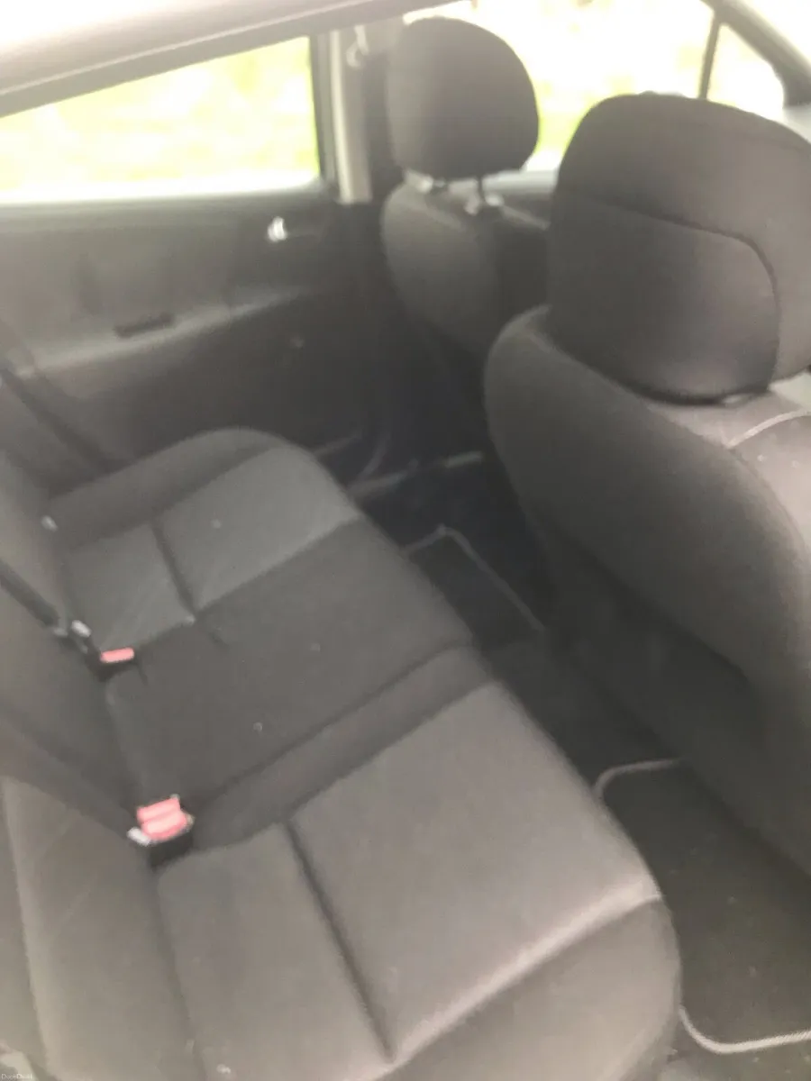 Peugeot 207 2008 - Image 1