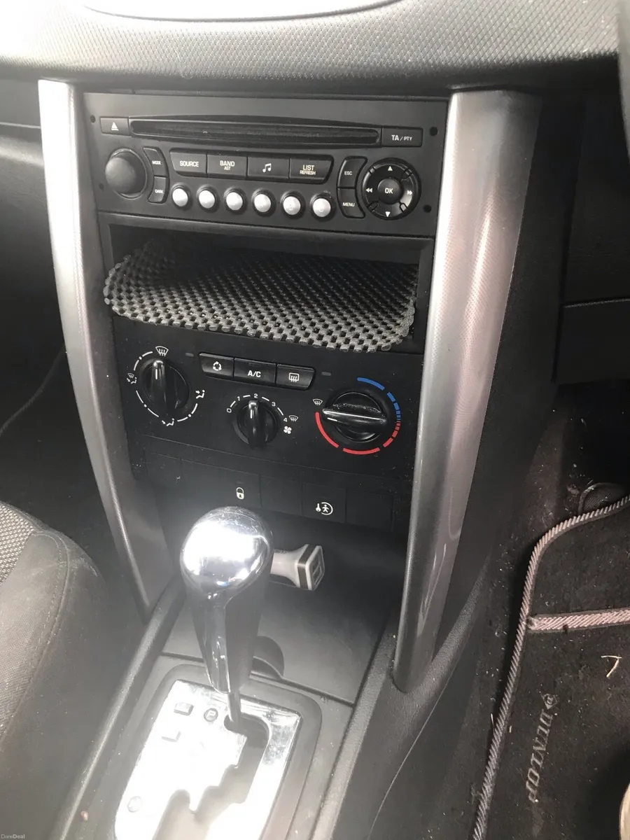 Peugeot 207 2008 - Image 4