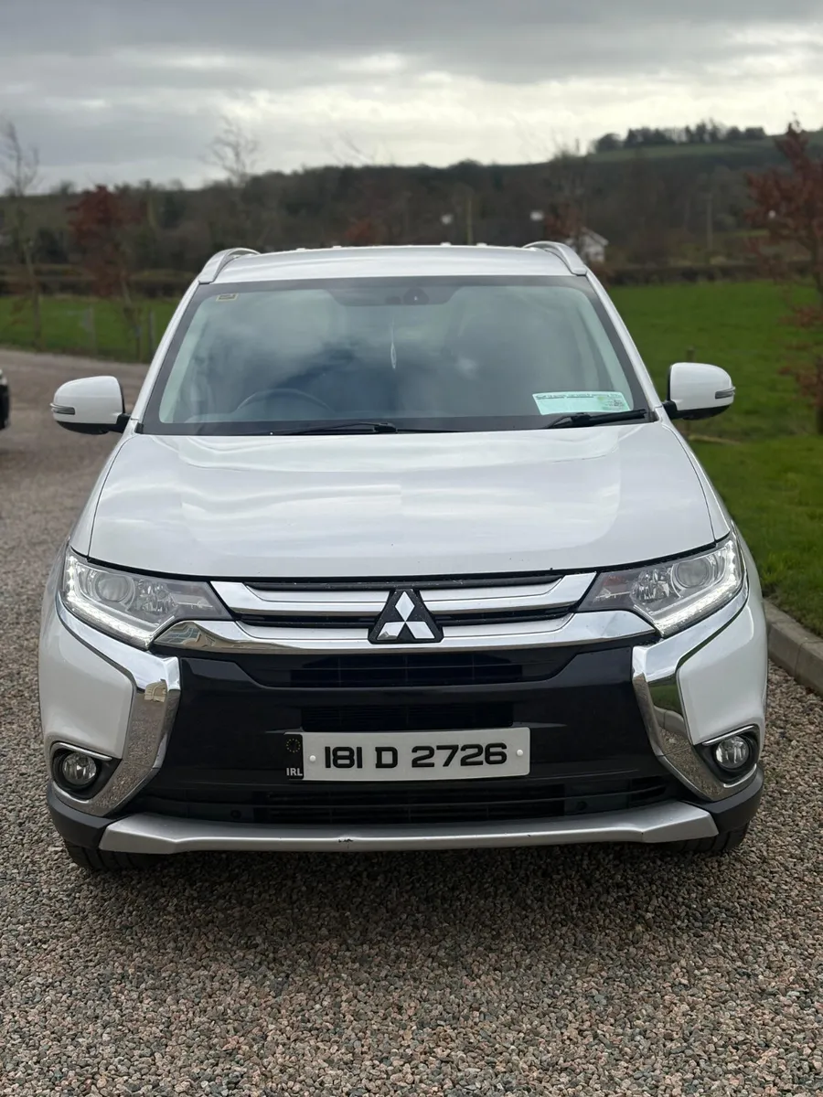 181 Mitsubishi Outlander 2.3 DID Intense - Image 4