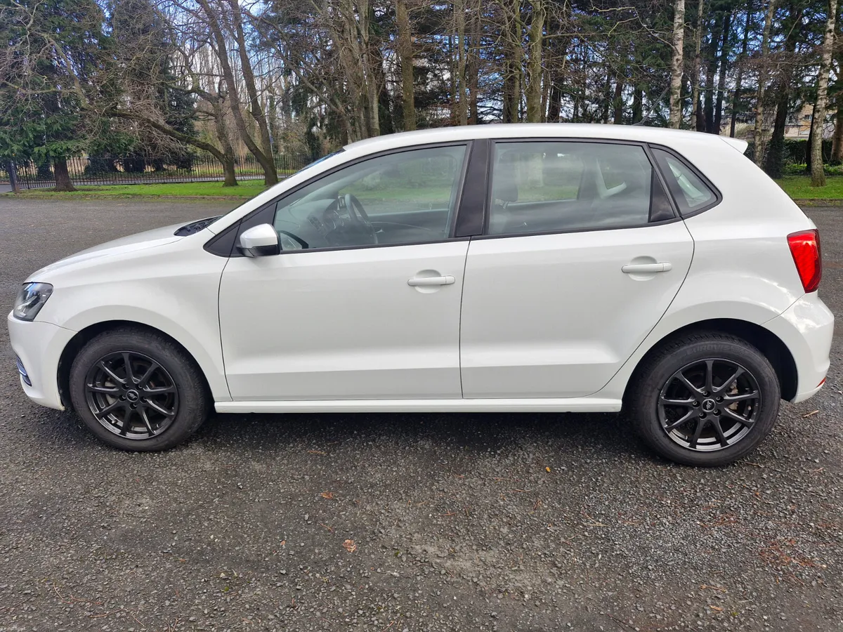 Volkswagen Polo 2016 Automatic - Image 4