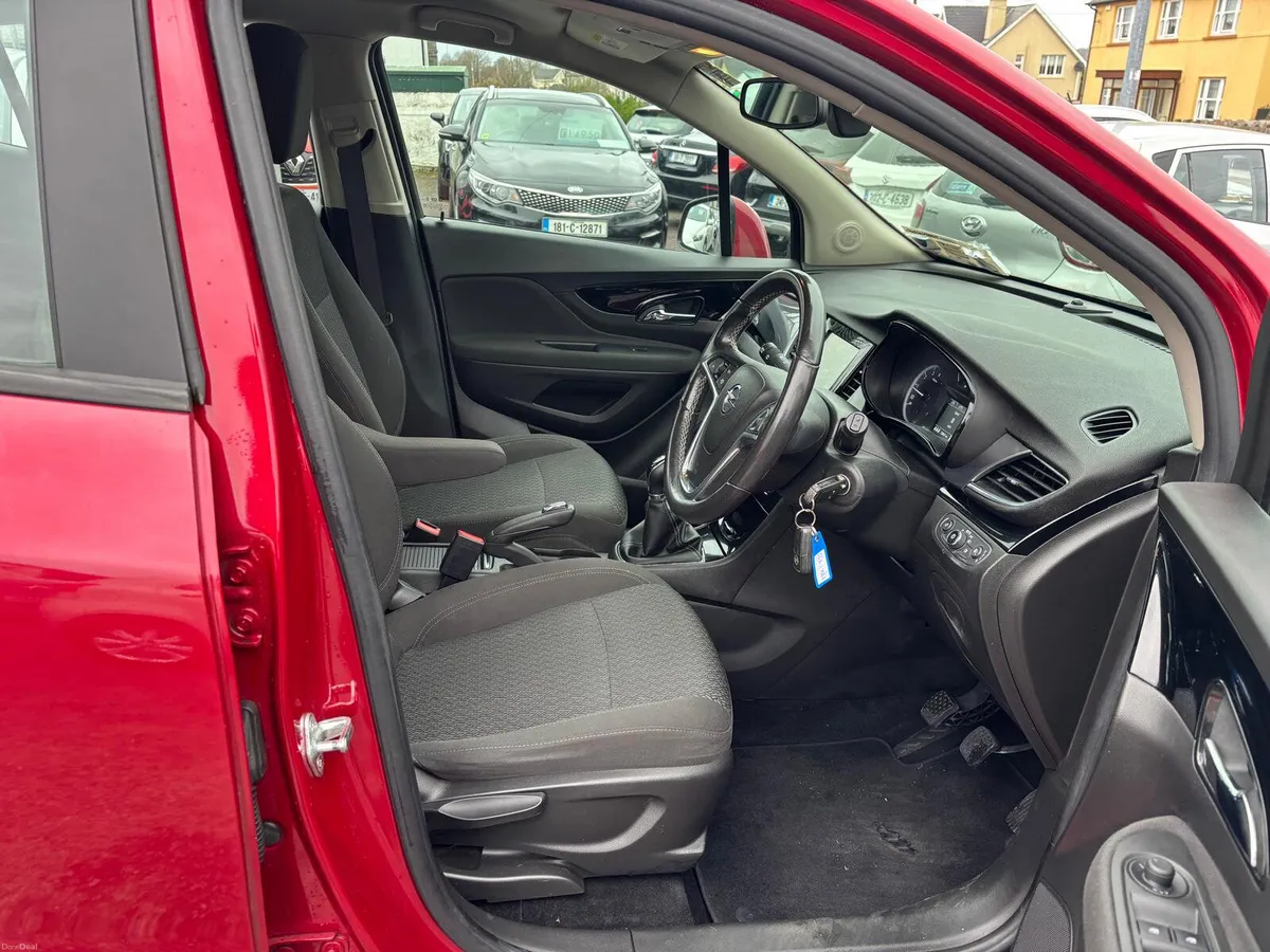 Opel Mokka 2018  PETROL  LOW  MILEAGE - Image 4