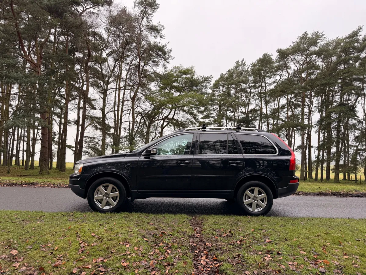 Volvo XC90 2010 D5 AWD 7 Seats - Image 4