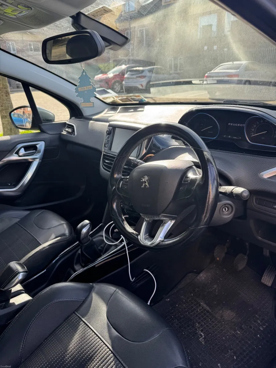 Peugeot 2008 2017 - Image 3