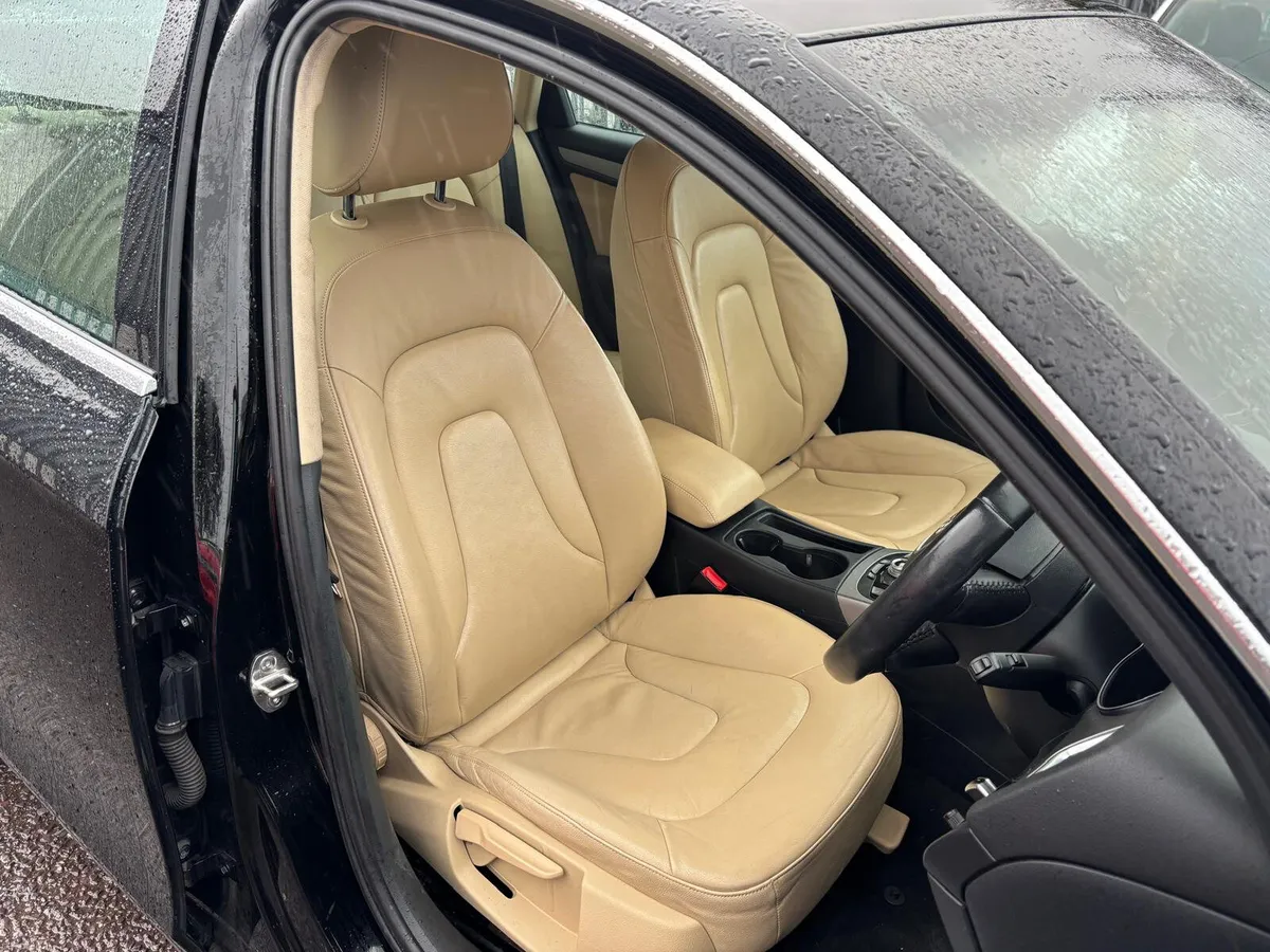 Audi A4 2014  2.0  TDI   SPOTLESS - Image 3