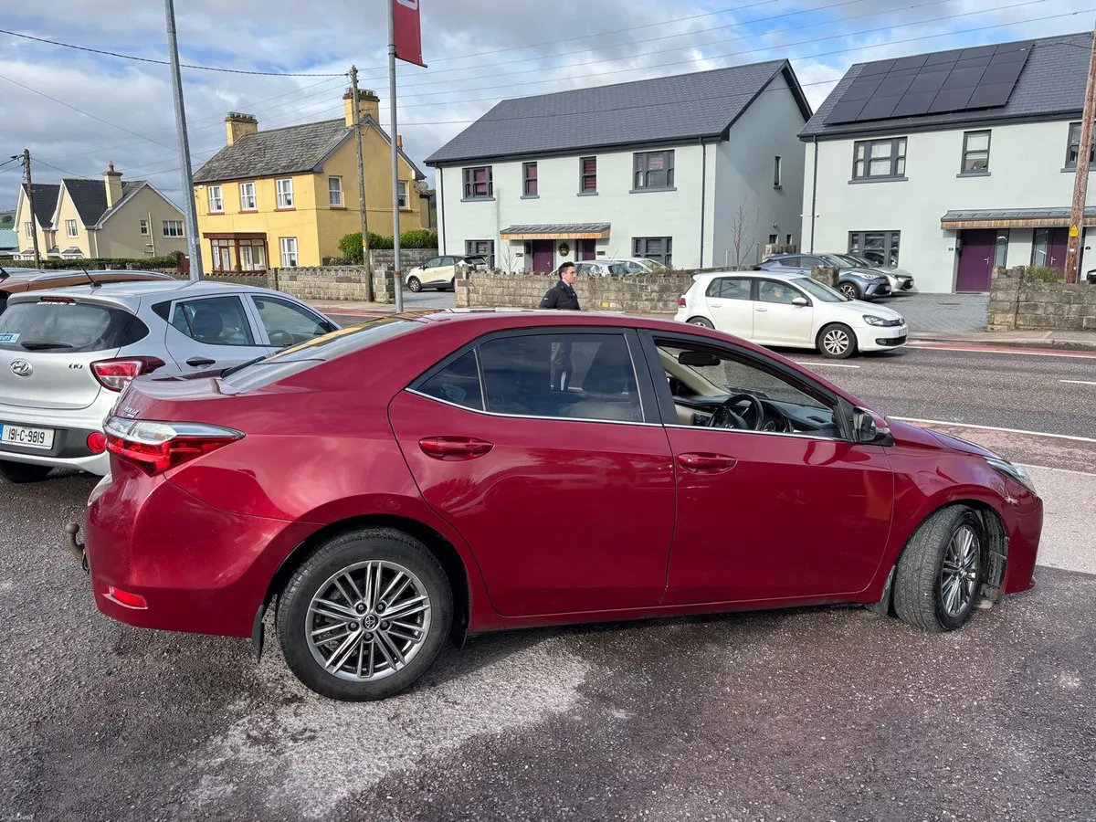 Toyota Corolla 2017  SOL  MODEL  DIESEL  1.4 - Image 3
