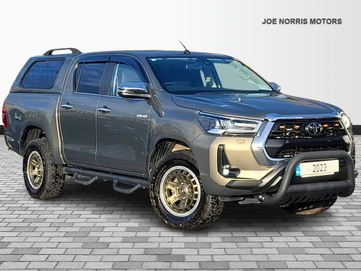 Toyota Hilux 2.4 Diesel 4WD DOUBLE CAB AUTOMATIC, - Image 1
