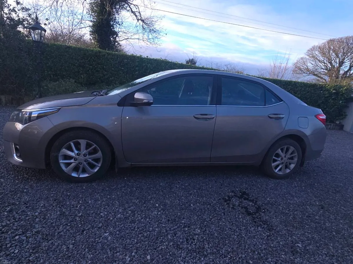 2016 Toyota Corolla 1.4 D4D LUNA - Image 3