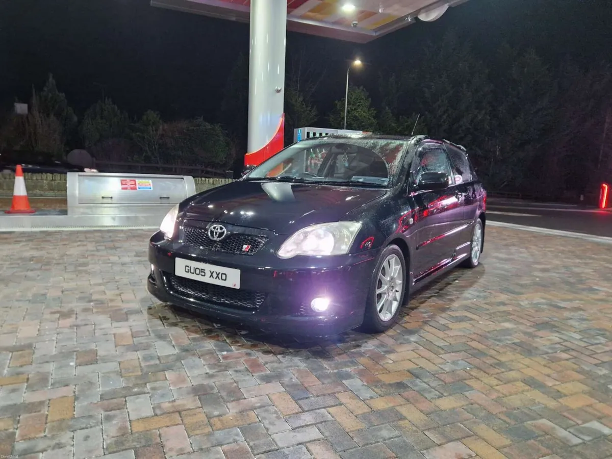 2005 Toyota Corolla T-Sport - Image 3