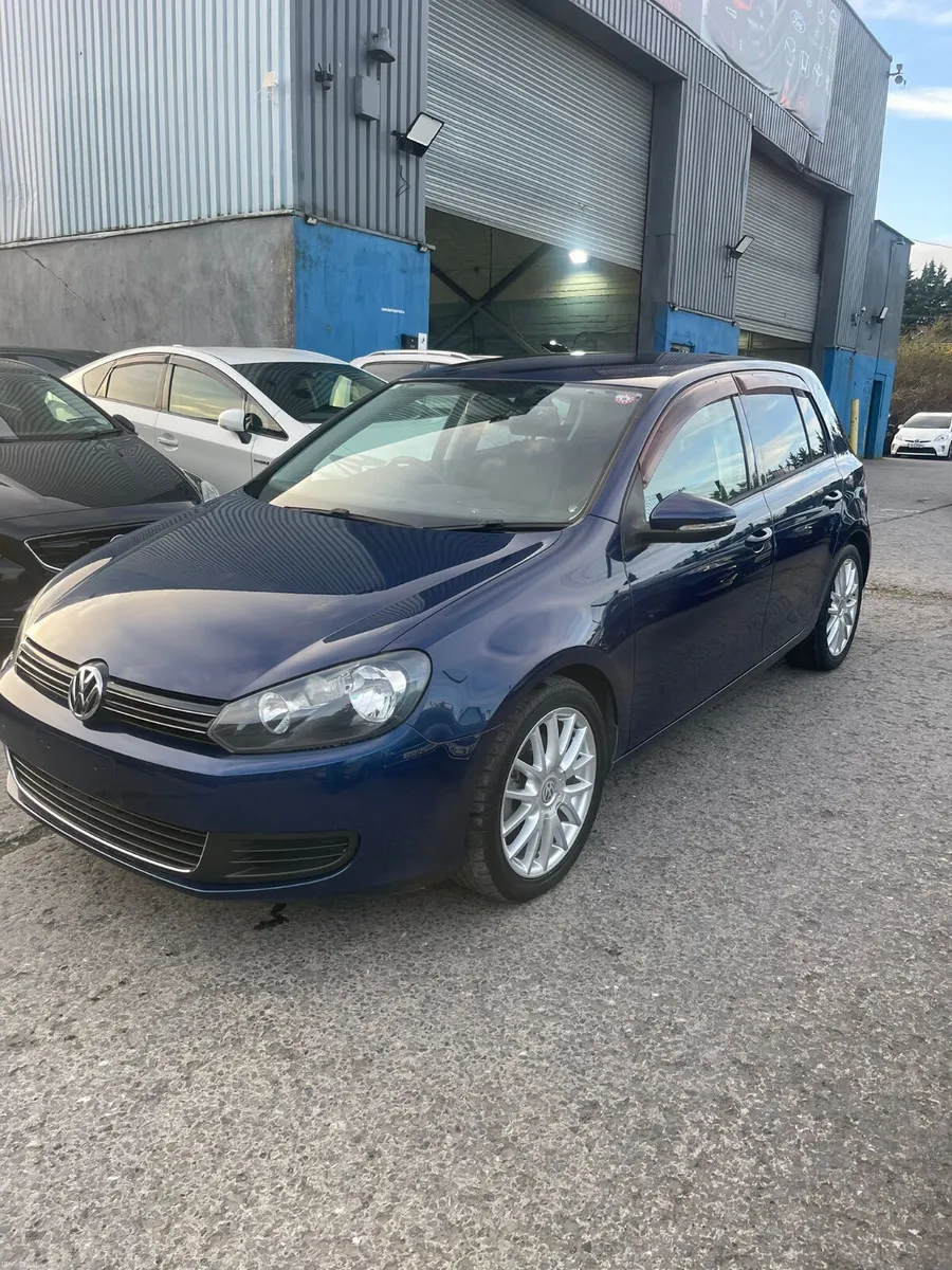Volkswagen golf - Image 2