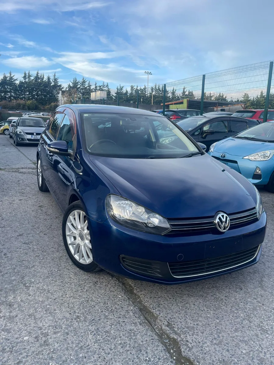 Volkswagen golf - Image 1