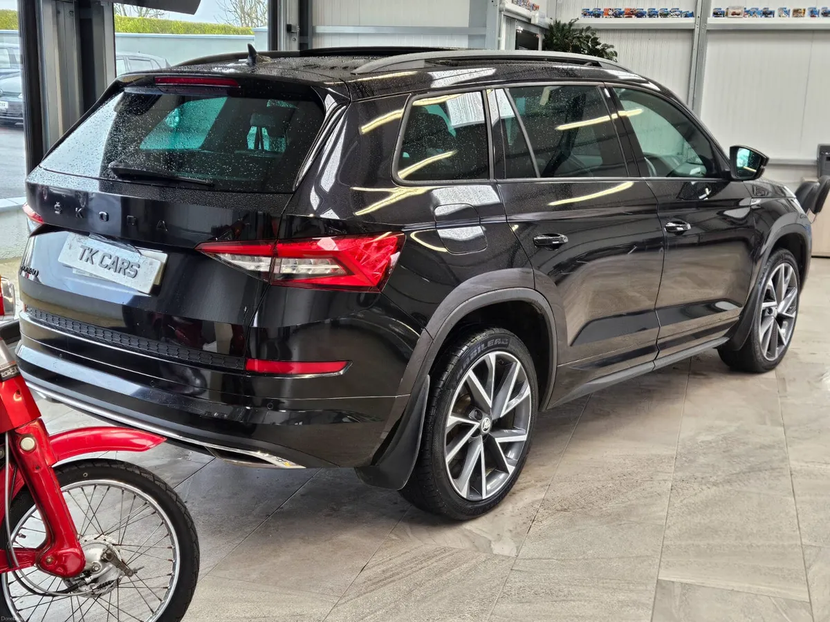 211 SKODA KODIAQ SPORTLINE 5 SEATER MODEL - Image 3