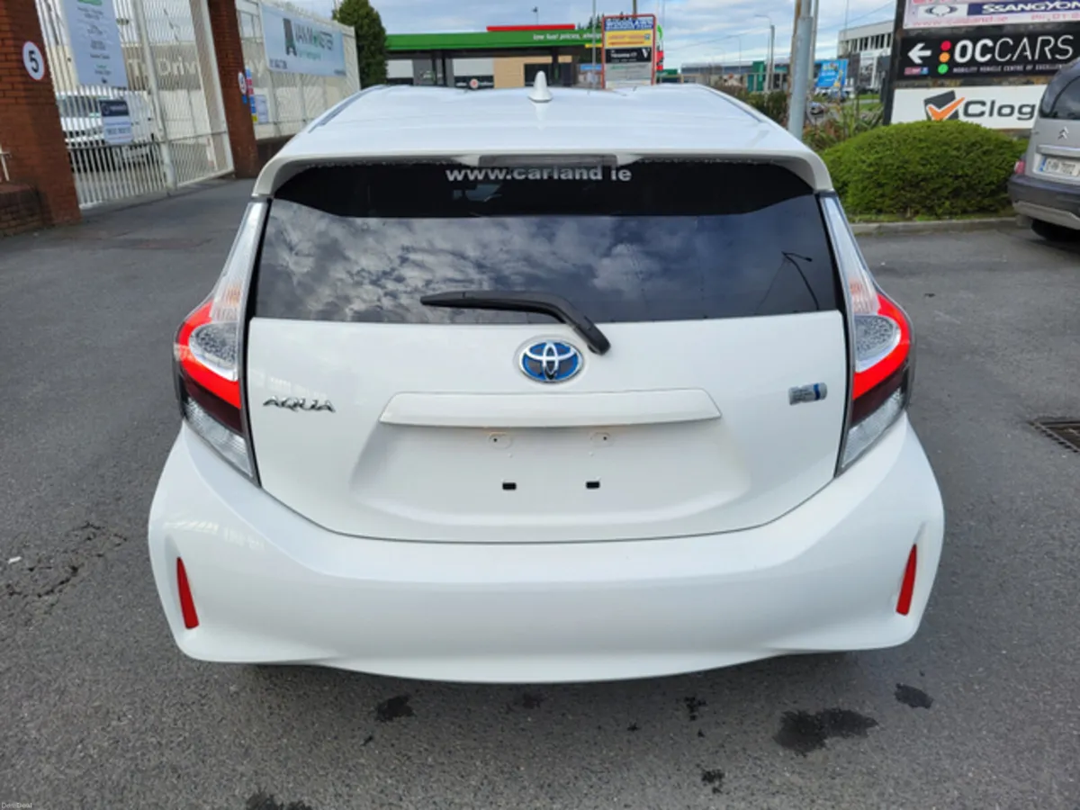 (2yr warranty) 1.5 Petrol Hybrid Auto - Image 4