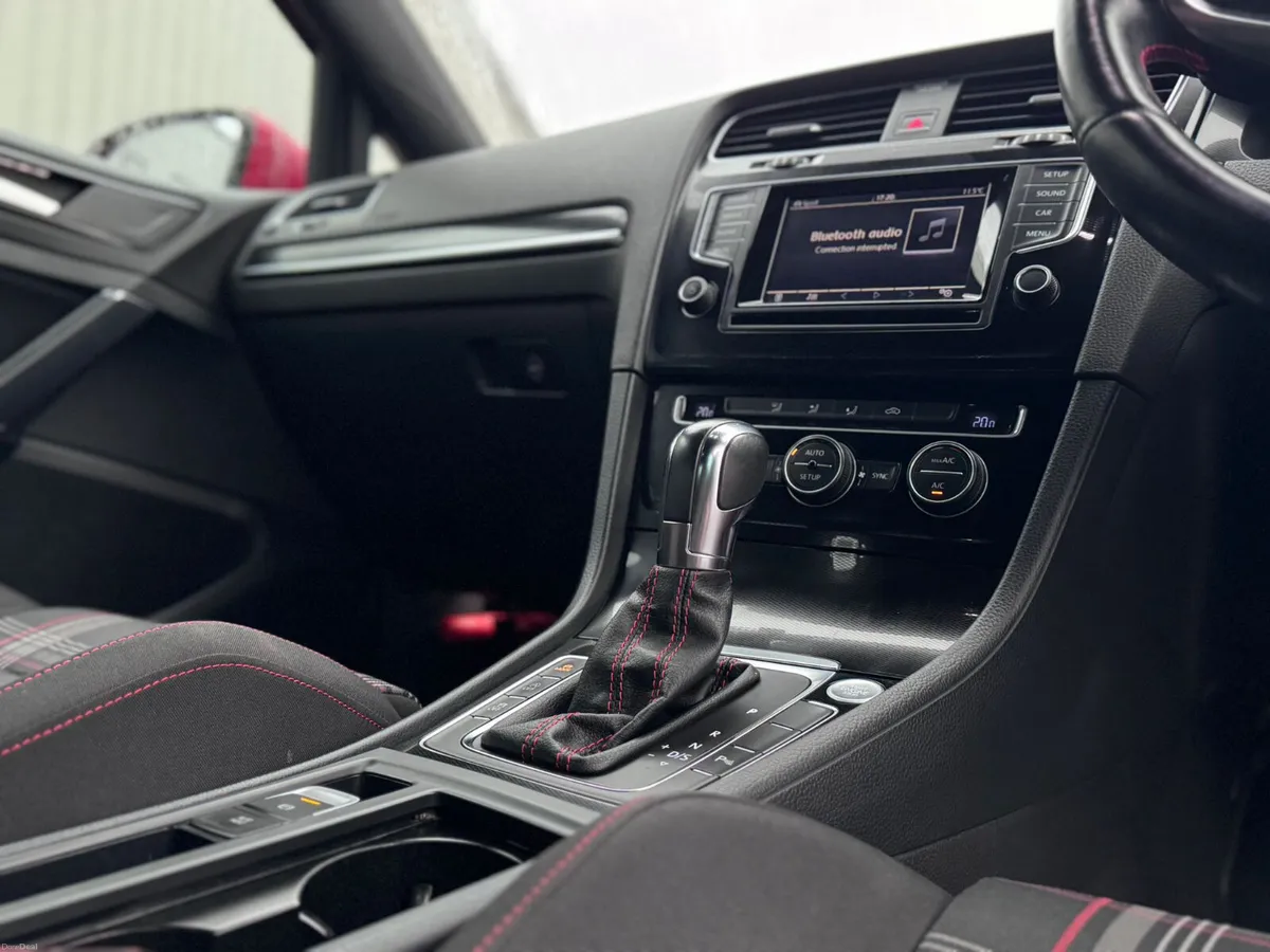 2014 Volkswagen Golf GTI - Image 4