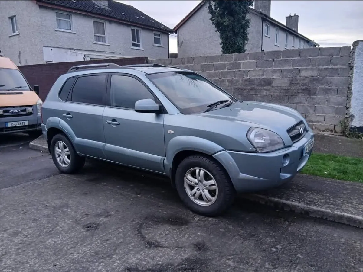 2009 HYUNDAI TUCSON - Image 1