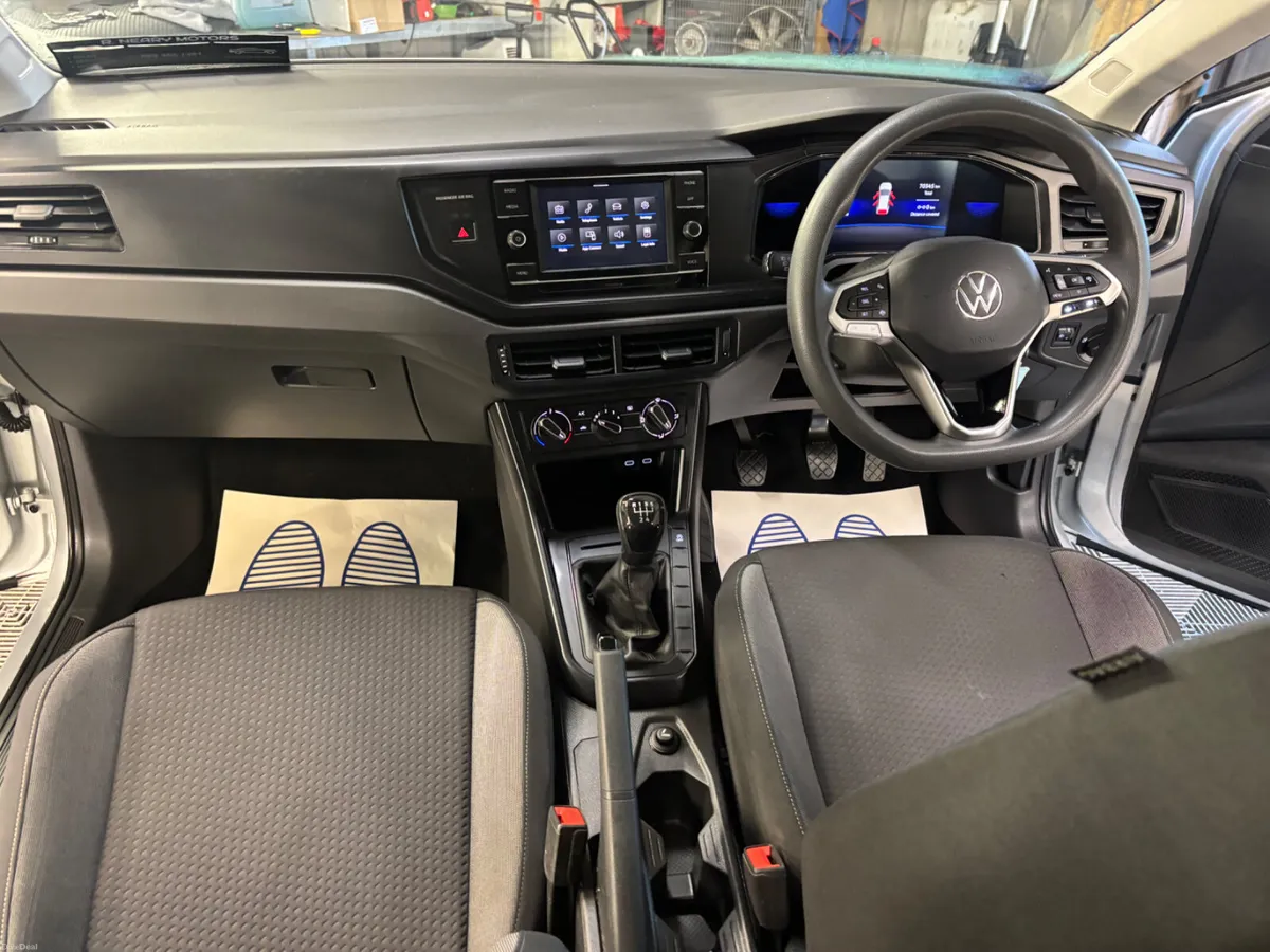 2022 221 Volkswagen Polo 1.0 MPI 80HP Manual - Image 4