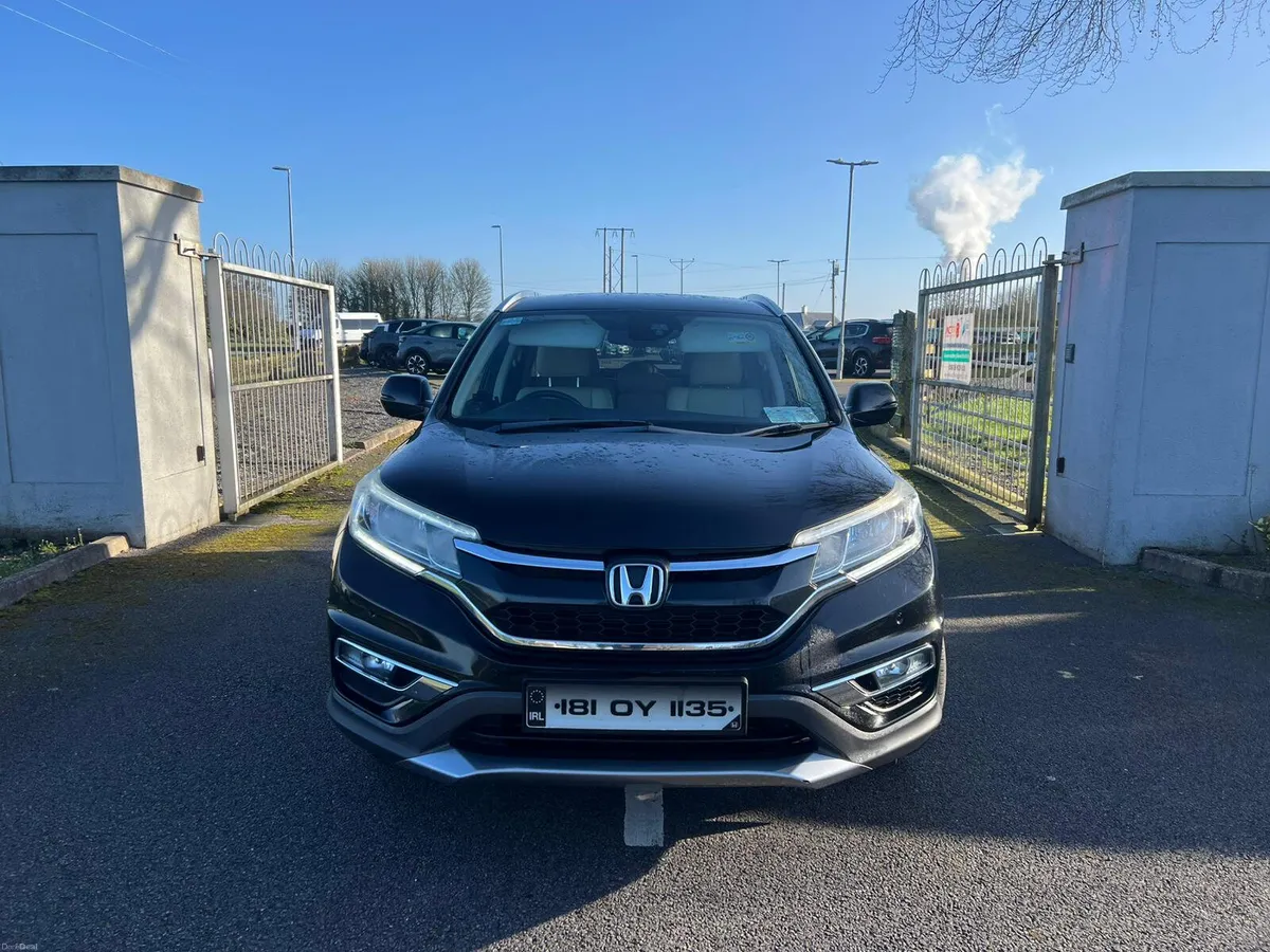 Honda CR-V ES 2WD 2018 - Image 2