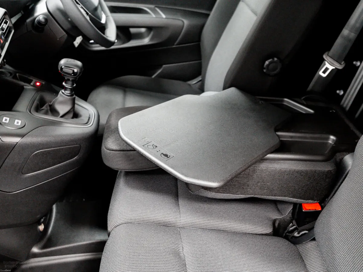 Peugeot Partner *€3, 000 off* Pro Premium 1.5 Dies - Image 5