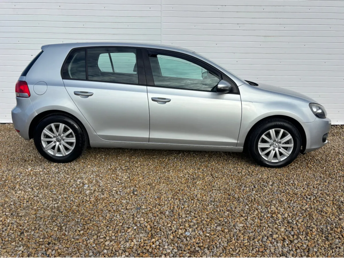Volkswagen Golf CL 1.2 TSI MANUAL 5SPEED 85BHP 5DR - Image 4