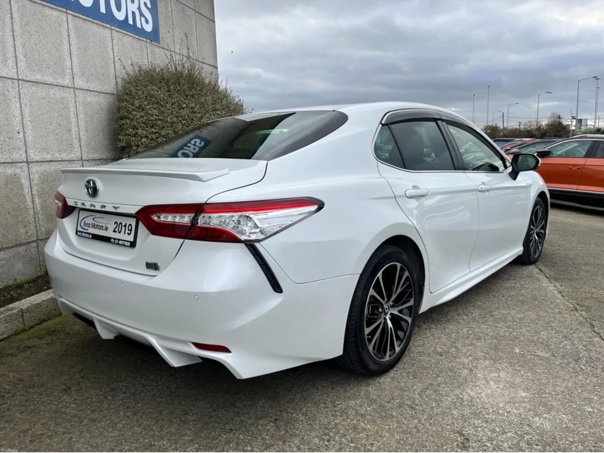 Toyota Camry WS AUTOMATIC HYBRID 2.5 PETROL //REVE - Image 4