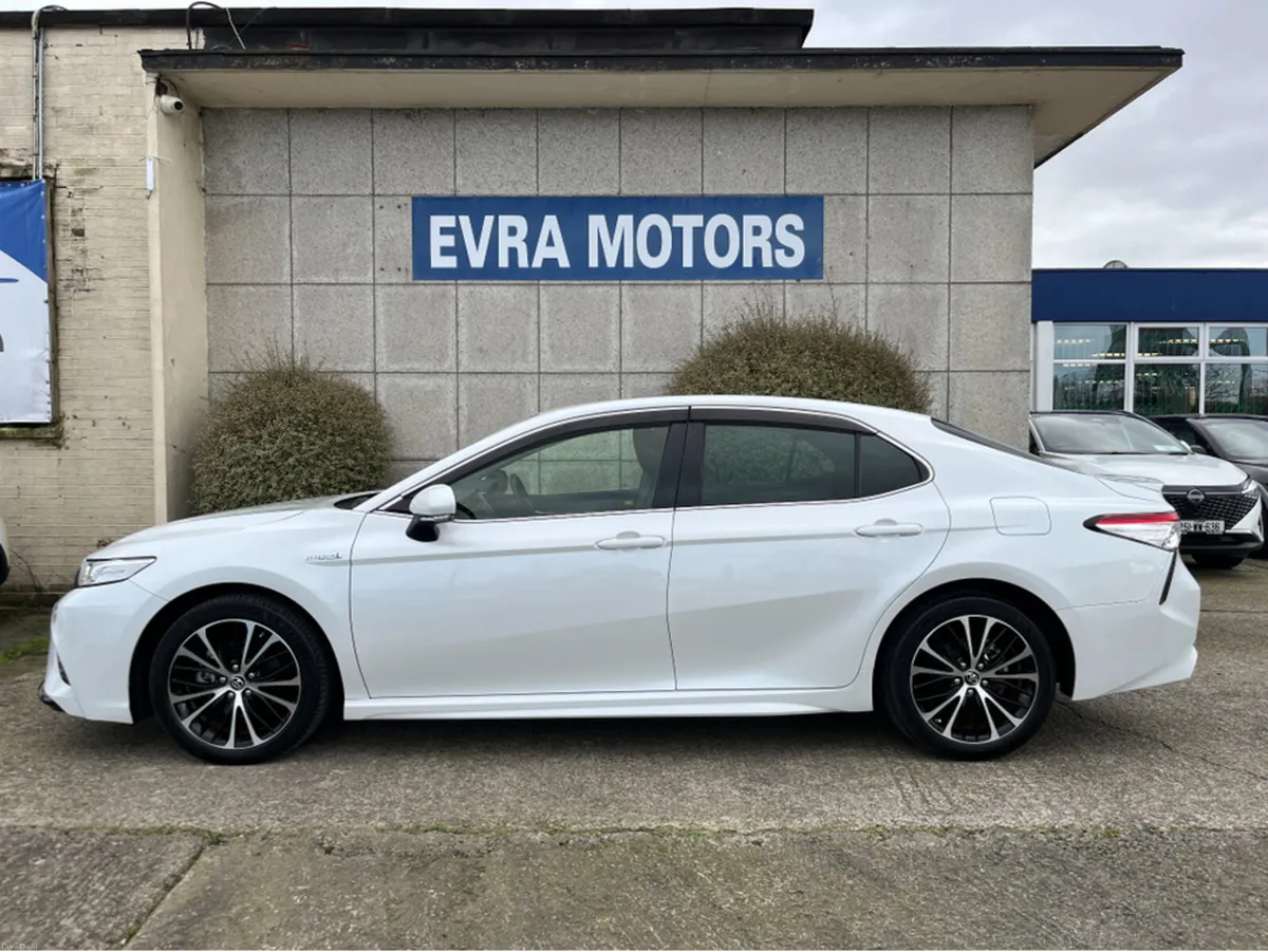 Toyota Camry WS AUTOMATIC HYBRID 2.5 PETROL //REVE - Image 6