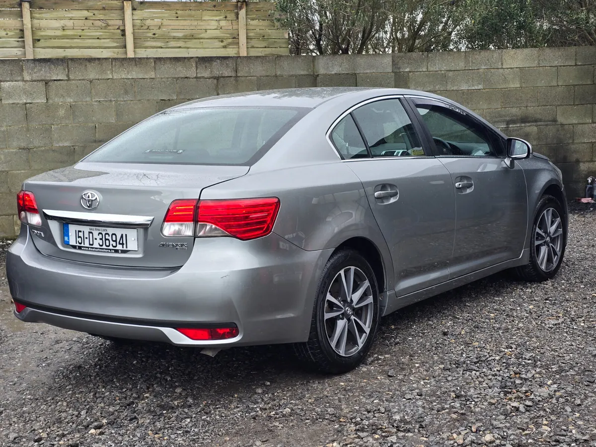 Toyota Avensis 2015 luna high spec €3650 - Image 4