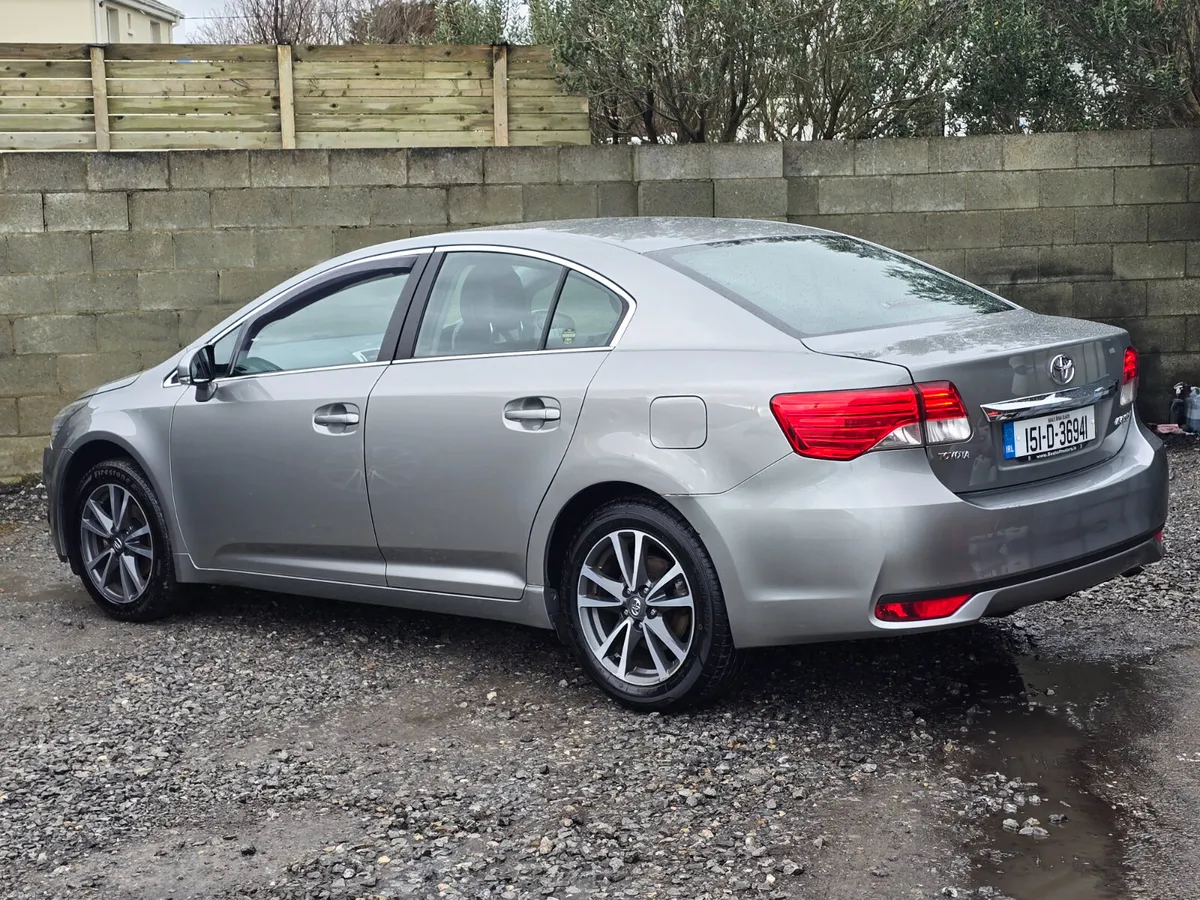 Toyota Avensis 2015 luna high spec €3650 - Image 2