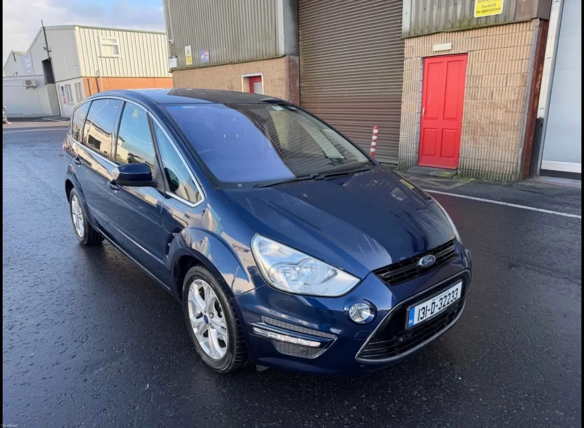2013 FORD SMAX AUTOMATIC 7 SEATER LOW KMS !! - Image 1