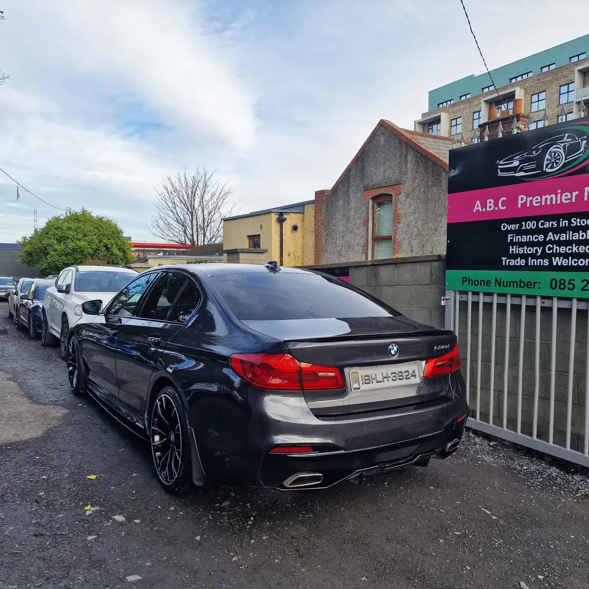 BMW 5-Series 2018 530d M Sport Auto - Image 2