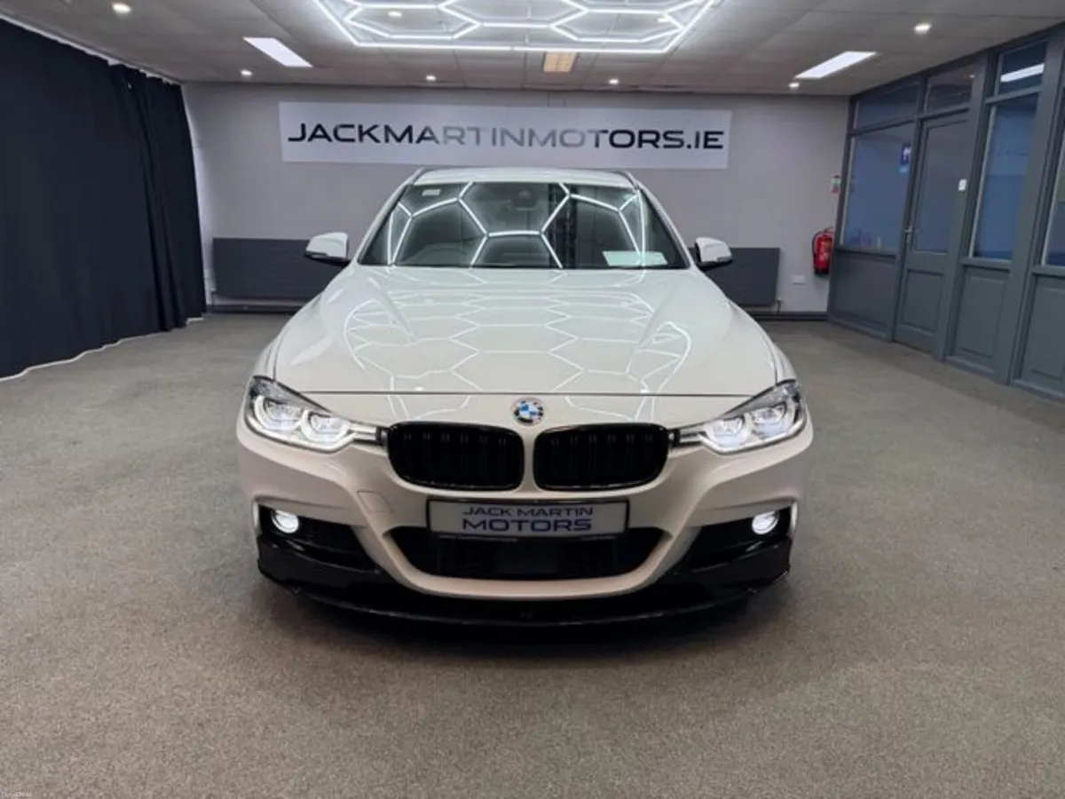 BMW 3-Series 320D Touring - Image 2