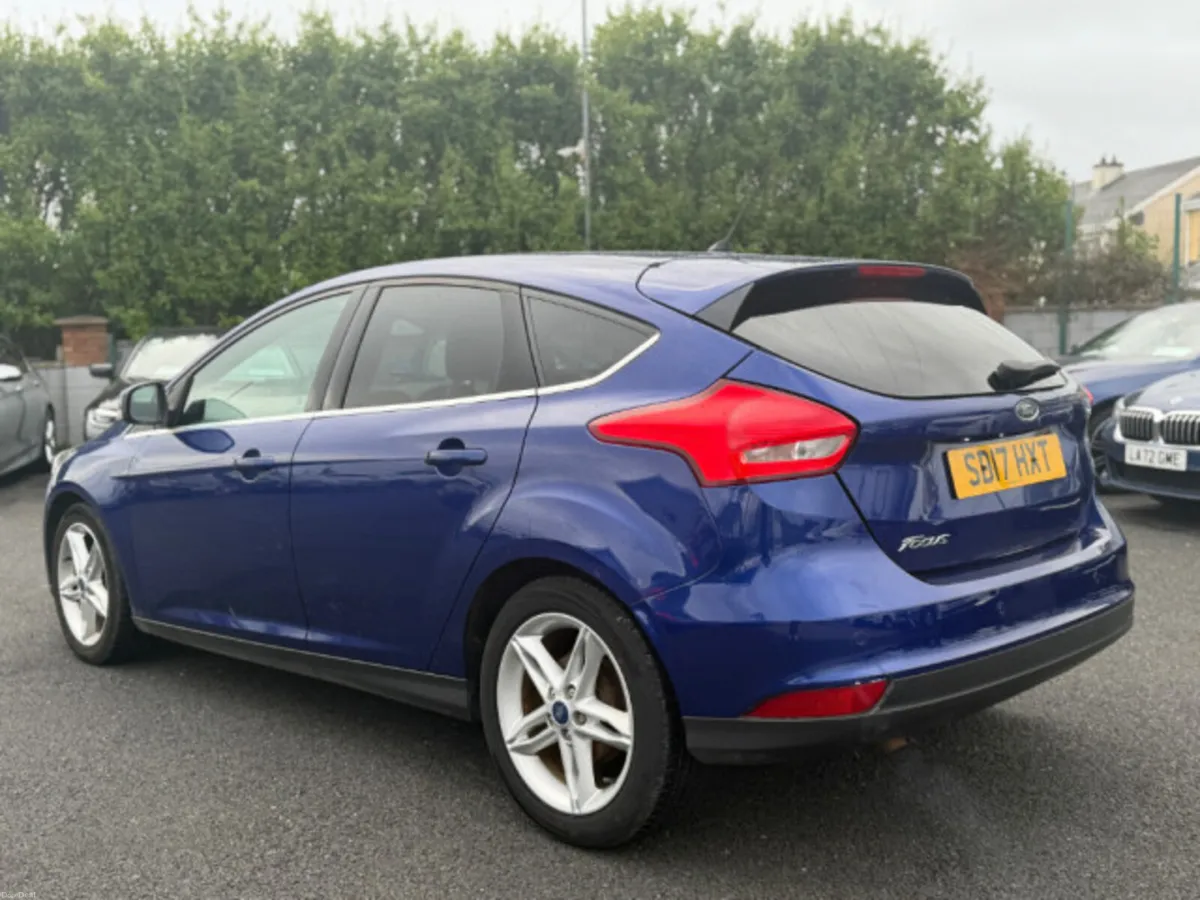 Ford Focus ZETEC EDITION TDCI - Image 2