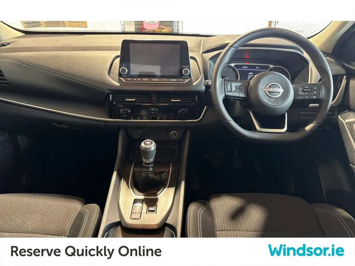 Nissan Qashqai 1.3 PET MILD HYBRID SV - Image 4