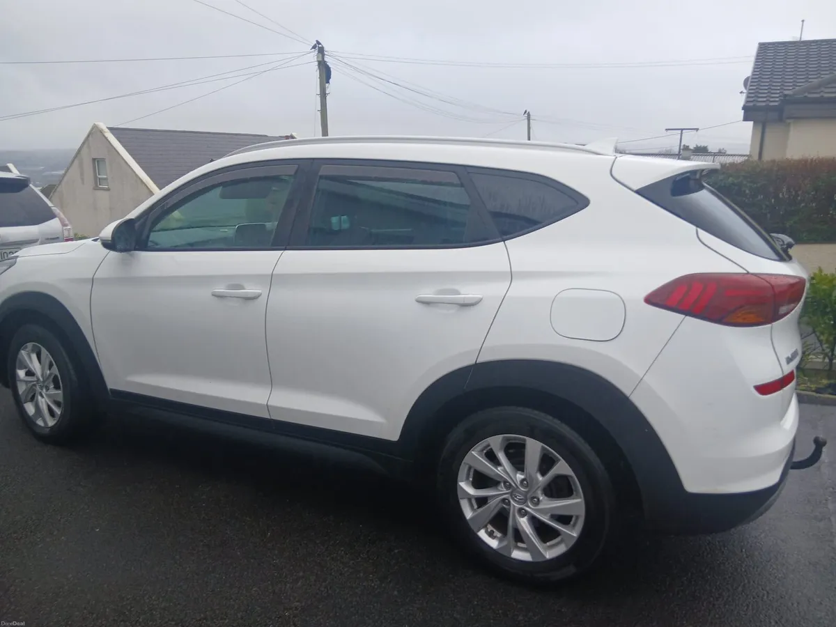Hyundai Tucson 19 sav model - Image 3