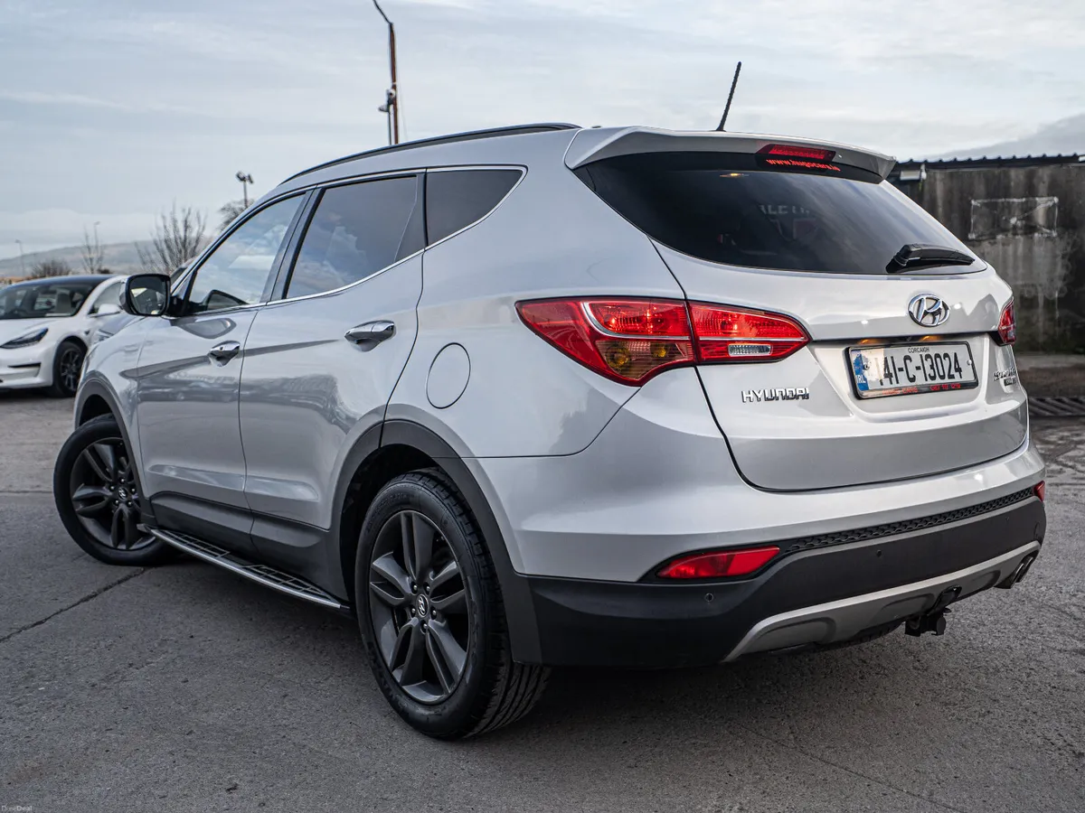 2014 Santa Fe 2.2d Automatic/New NCT/Warranty - Image 3