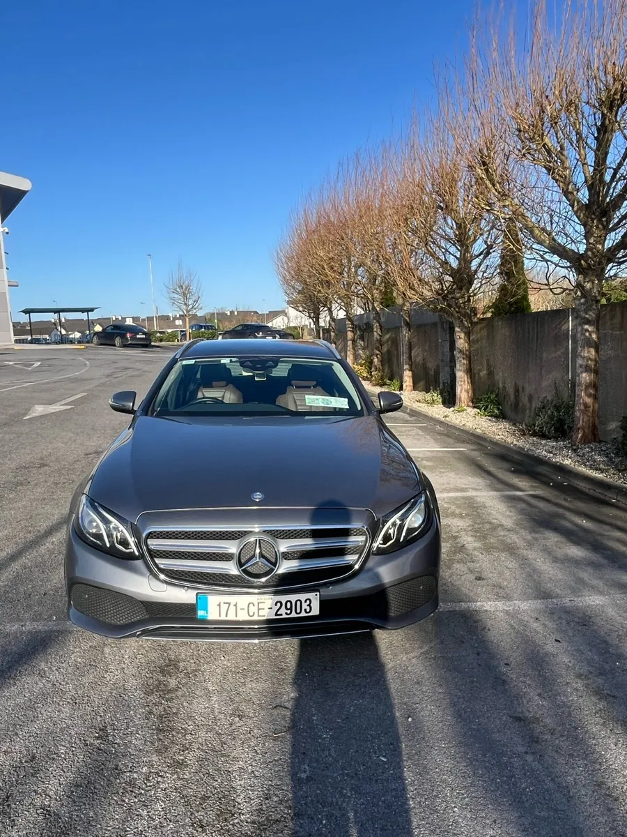 Mercedes E 220D SE 5Dr Auto - Image 1