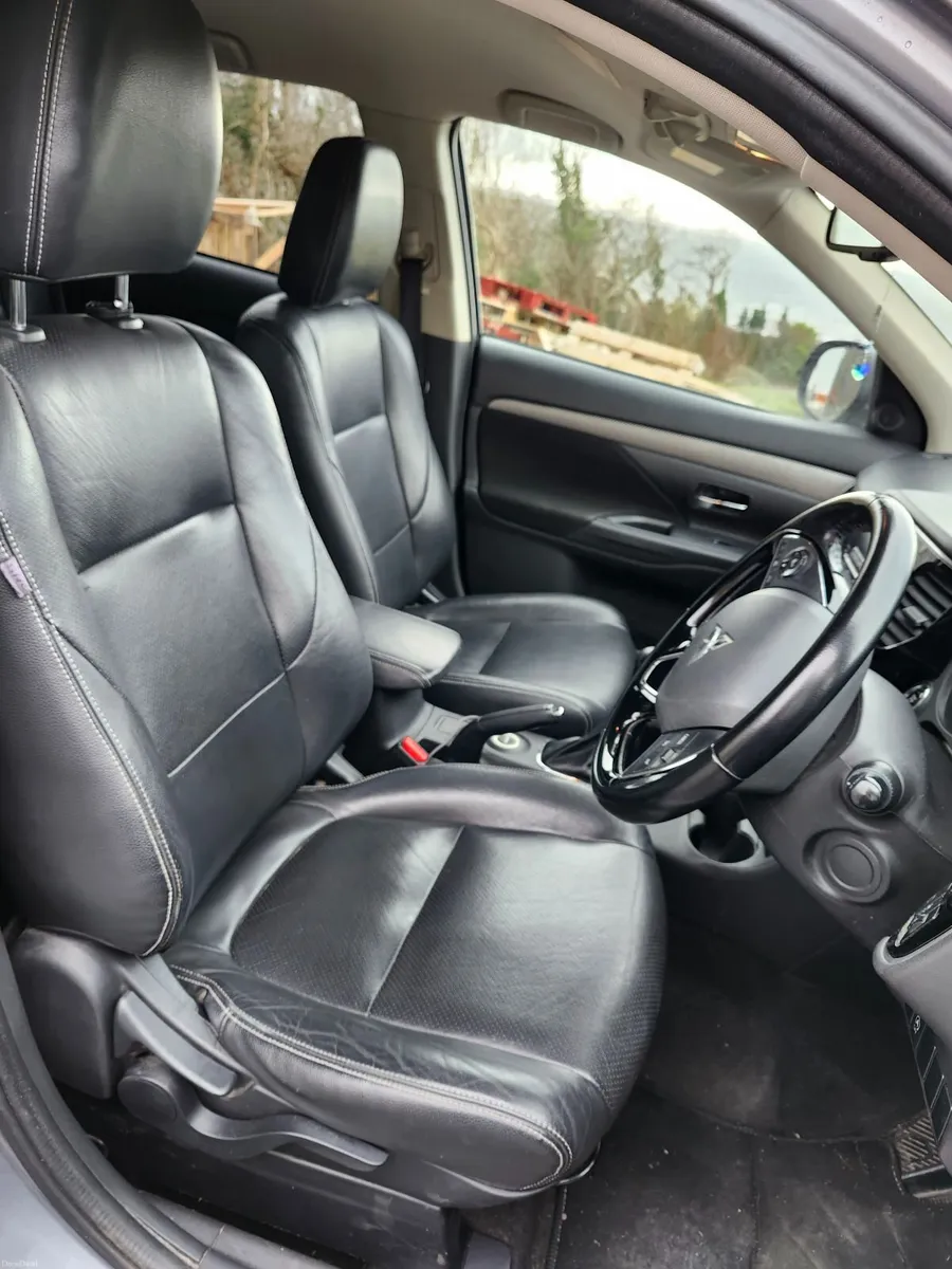 Mitsubishi Outlander 2016 - Image 3