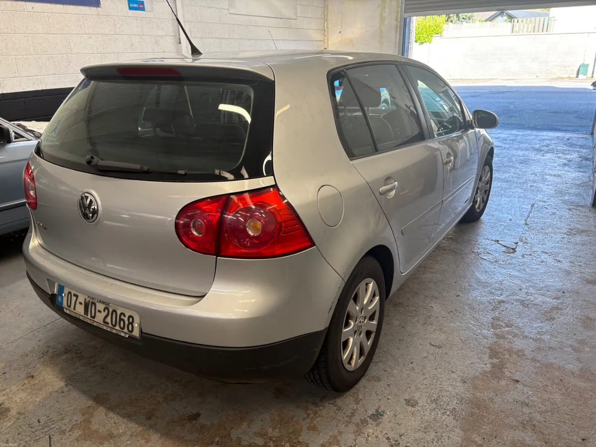 07- VW -Golf -1.5 -Comfortline petrol - Image 4