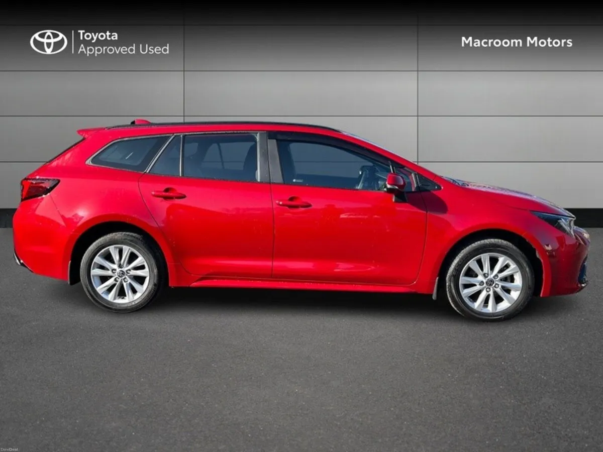 Toyota Corolla COROLLA HYBRID LUNA T/S - Image 3