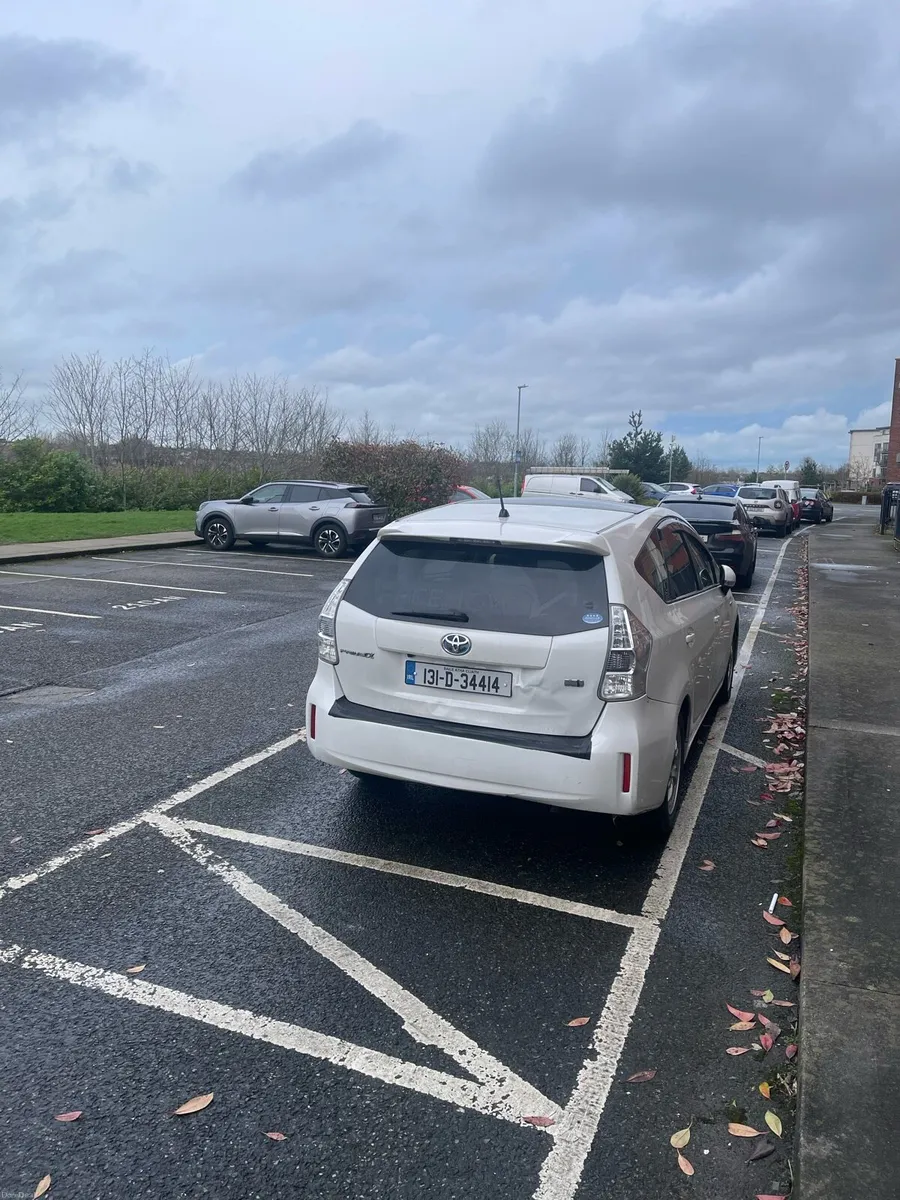 Toyota prius seven seater for quick sale - Image 1