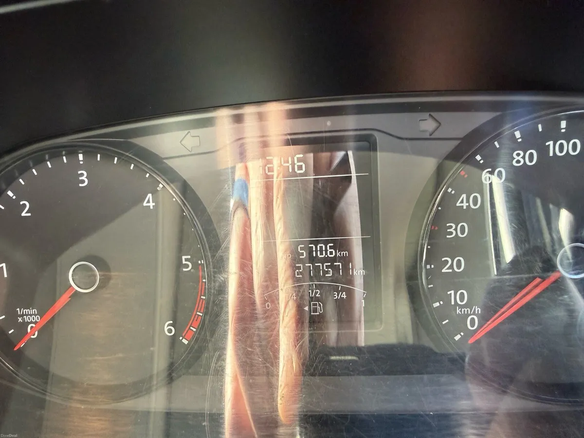 Volkswagen shuttle LWB - Image 4