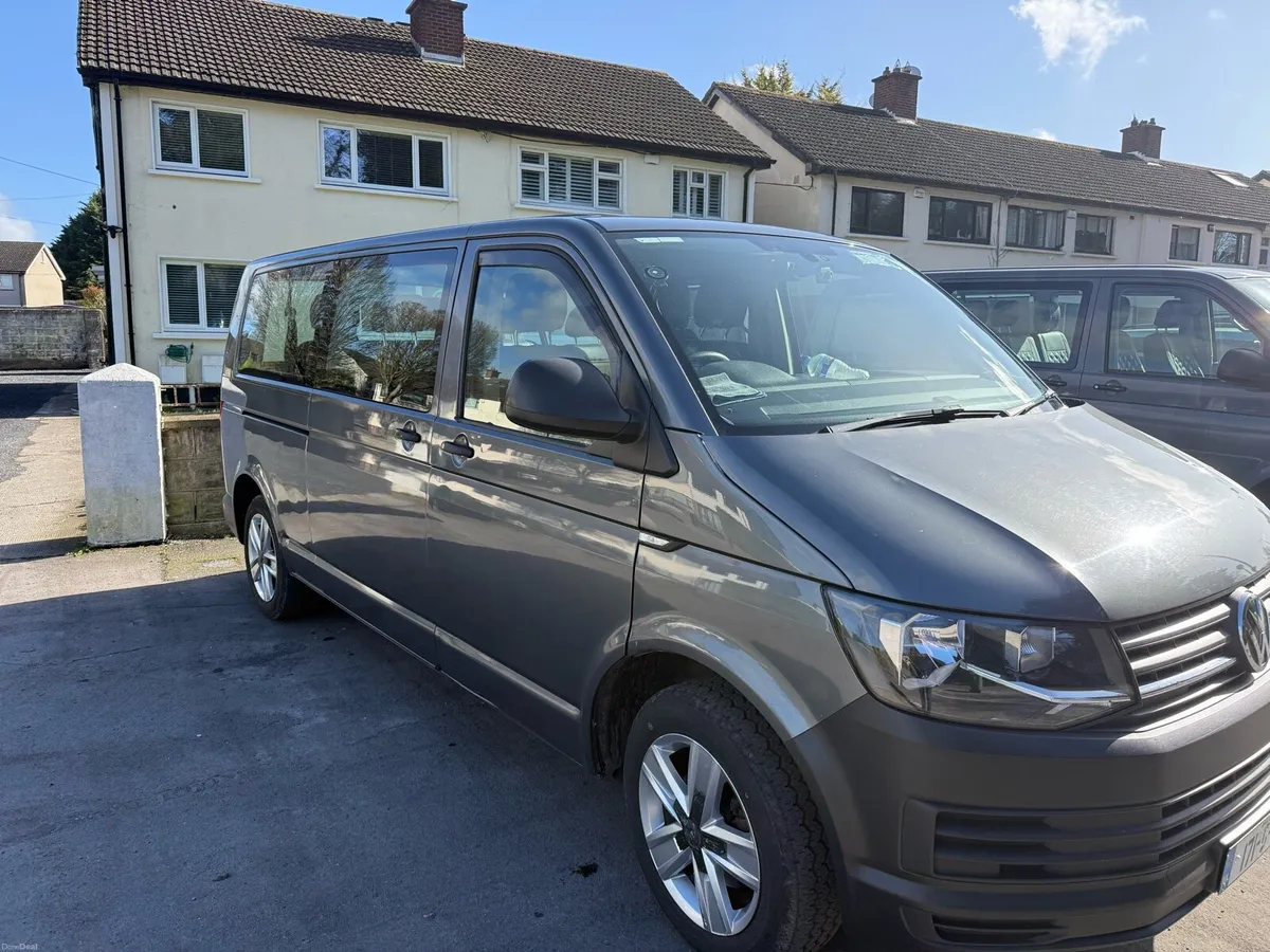 Volkswagen shuttle LWB - Image 1