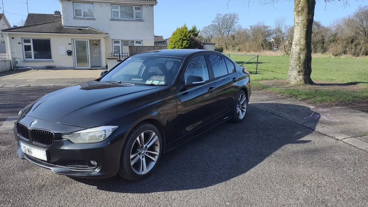 BMW 3-Series 2012 - Image 4