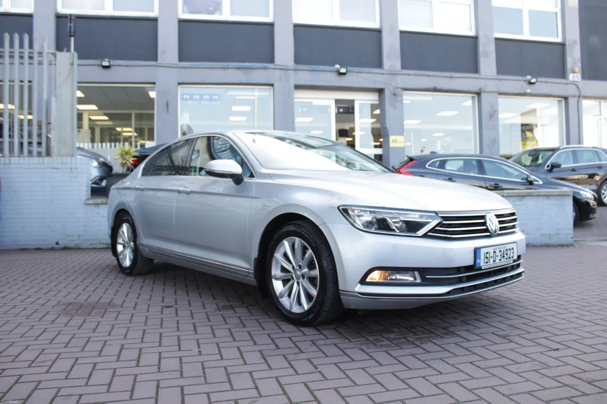 1.6TDI HIGHLINE EDITION  120BHP 4DR SALOON // STUN - Image 1