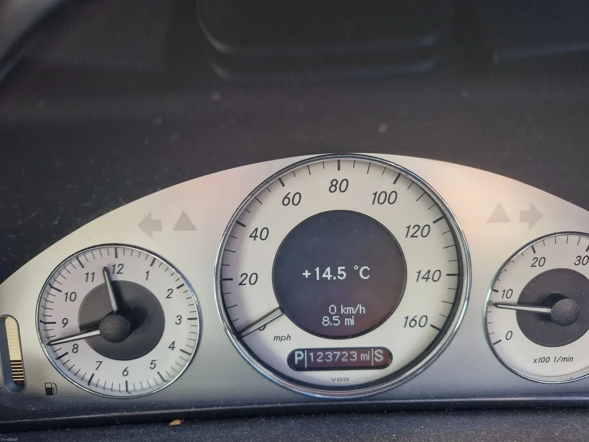 Mercedes-Benz CLK 2007 - Image 2