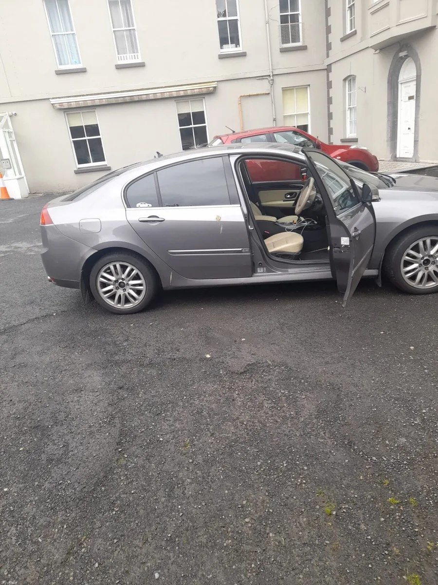 Renault Laguna GT 2.0 - Image 1