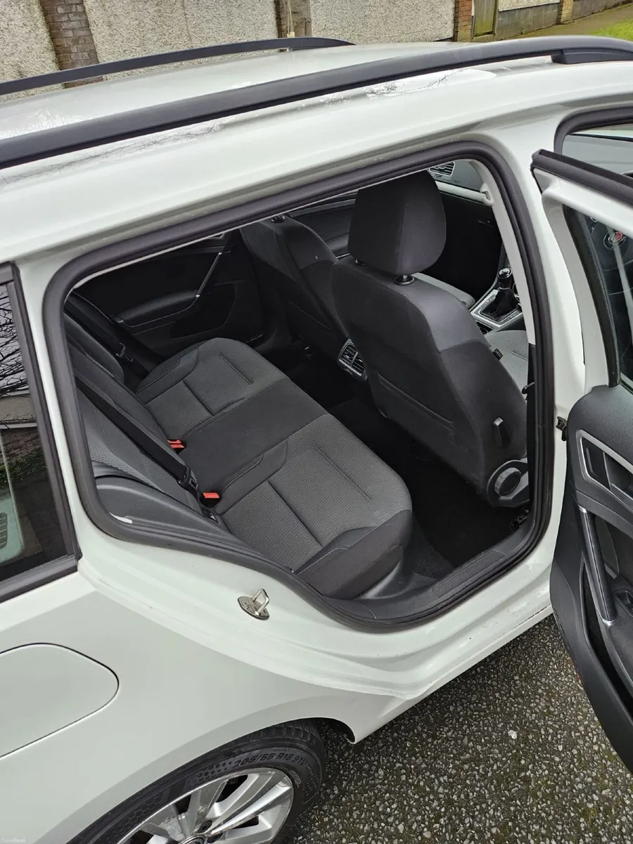 Volkswagen Golf Estate 2015 - Image 4