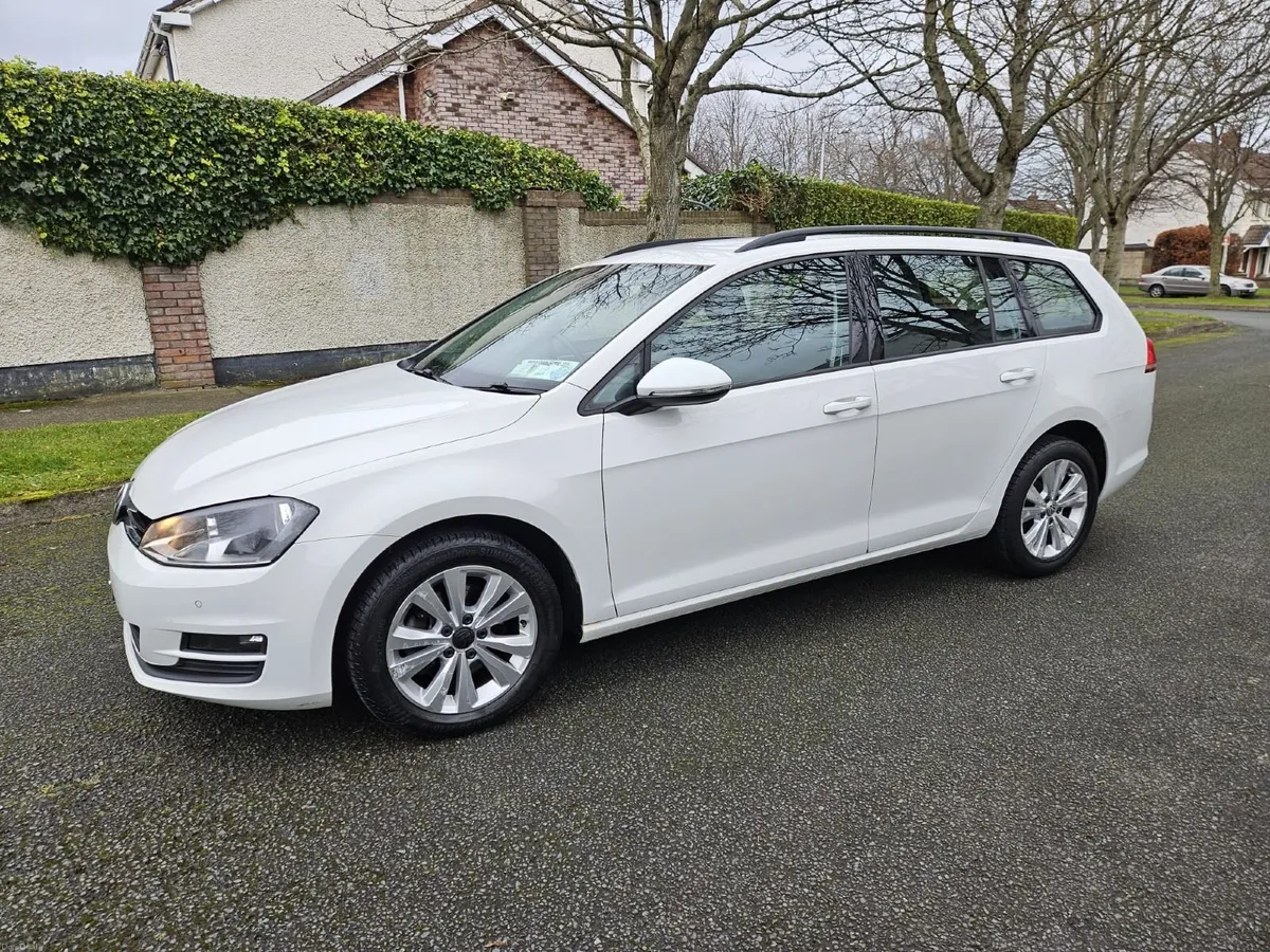Volkswagen Golf Estate 2015 - Image 1